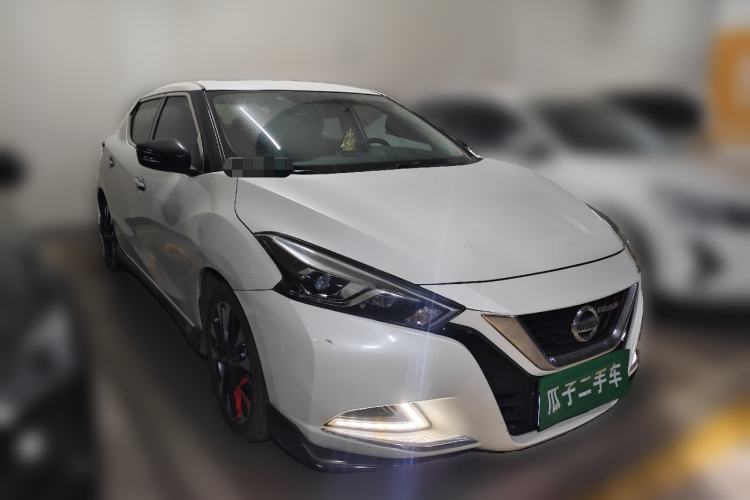 Used Nissan Lannia 2016 1.6L CVT Smart Edition Front Right 45 Deg