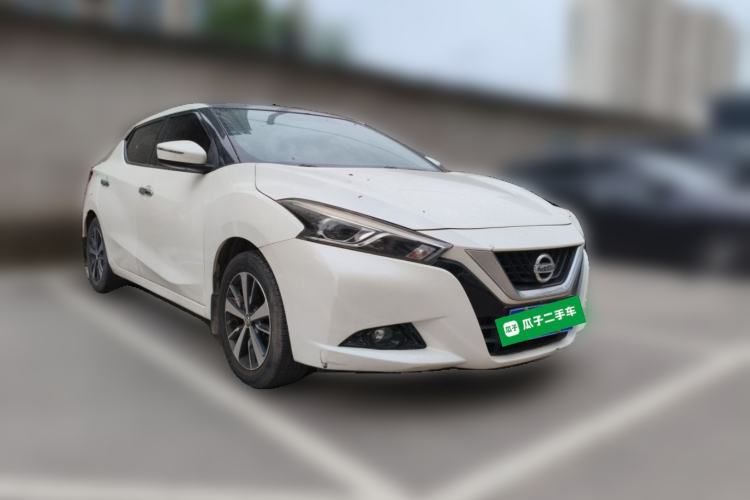 Used Nissan Lannia 2016 1.6L CVT Cool Edition Front Right 45 Deg