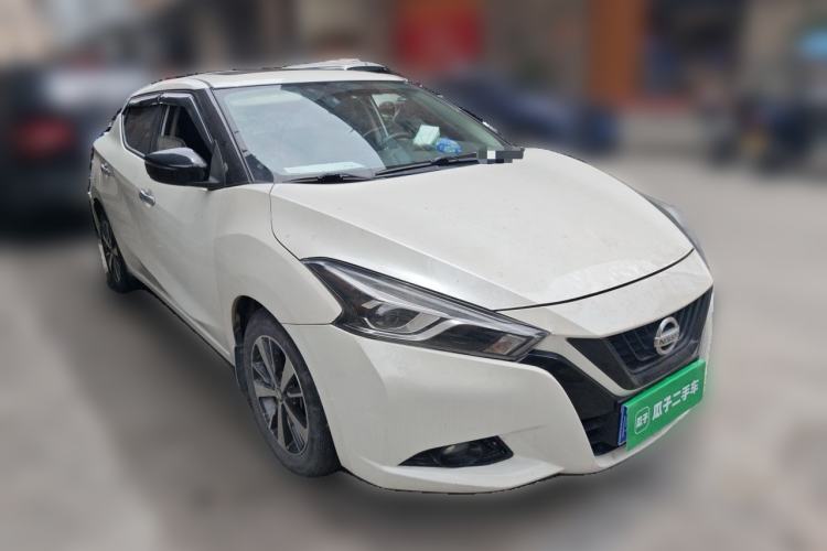 Used Nissan Lannia 2016 1.6L CVT Cool Edition Front Right 45 Deg