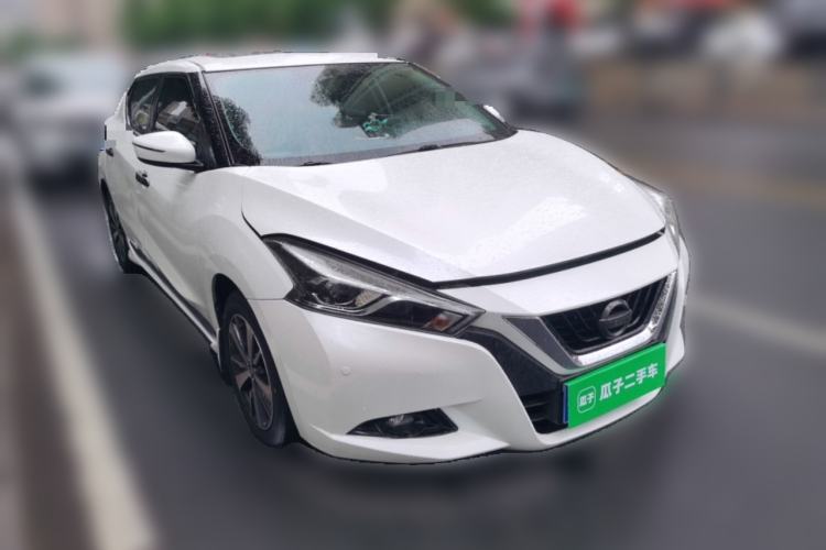 Used Nissan Lannia 2016 1.6L CVT Cool Edition Front Right 45 Deg