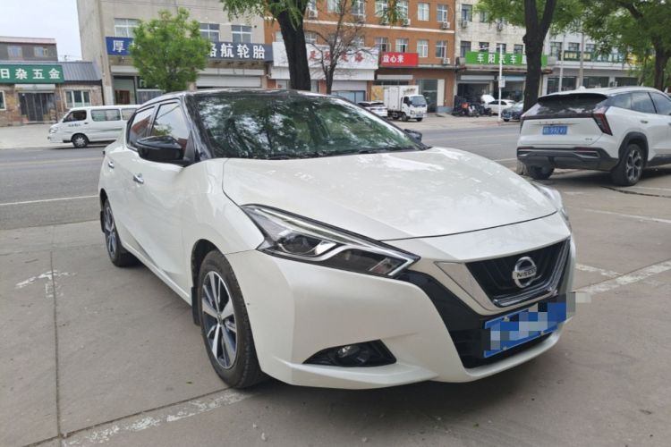 Used Nissan Lannia 2016 1.6L CVT Cool Edition Front Right 45 Deg