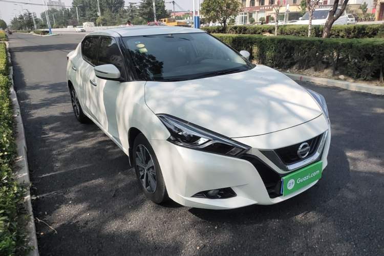 Used Nissan Lannia 2016 1.6L CVT Cool Edition Front Right 45 Deg