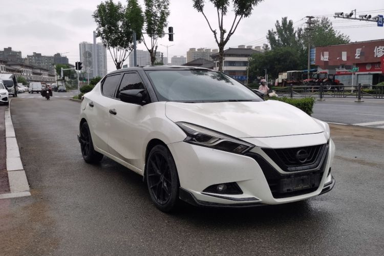 Used Nissan Lannia 2016 1.6L CVT Cool Edition Front Right 45 Deg