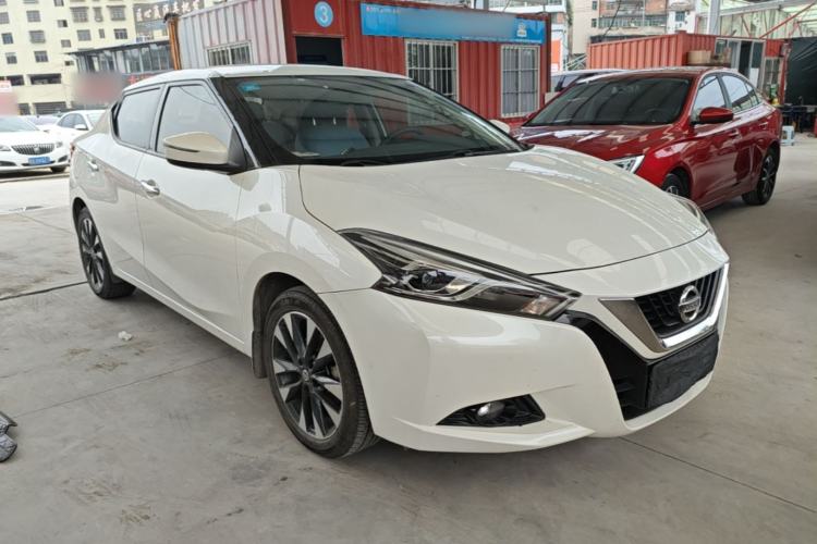 Used Nissan Lannia 2016 1.6L CVT Smart Cool Edition Front Right 45 Deg