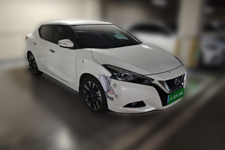 Used Nissan Lannia 2016 1.6L CVT Smart Cool Edition Front Right 45 Deg