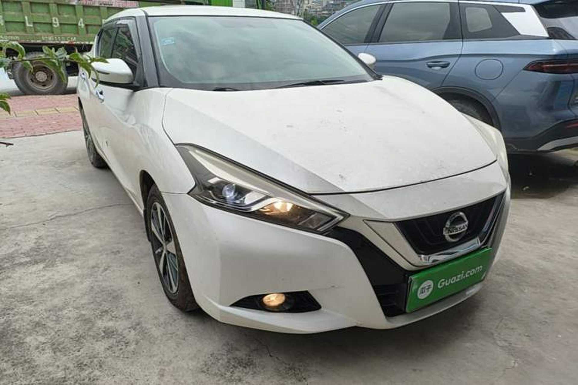 Used Nissan Lannia 2016 1.6L CVT Cool Edition Front Right 45 Deg