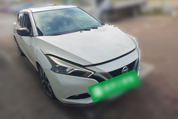 Used Nissan Lannia 2016 1.6L CVT Smart Cool Edition Front Right 45 Deg