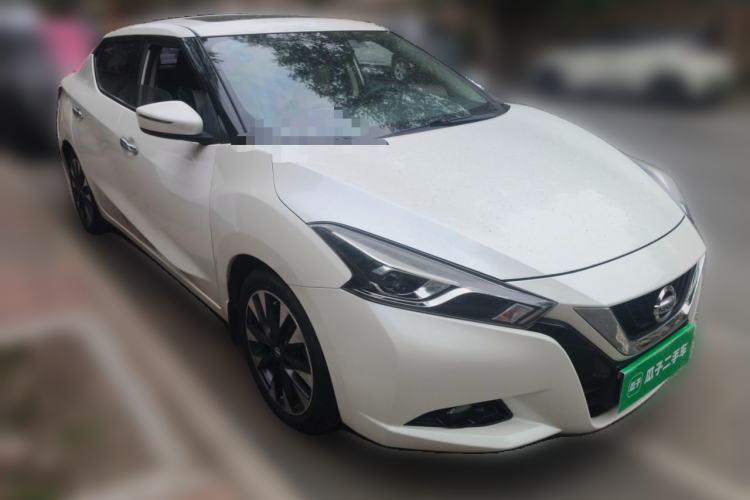 Used Nissan Lannia 2016 1.6L CVT Smart Cool Edition Front Right 45 Deg