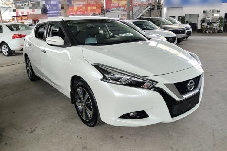 Used Nissan Lannia 2016 1.6L CVT Cool Edition Front Right 45 Deg
