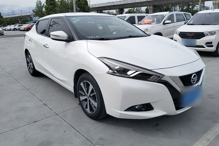 Used Nissan Lannia 2016 1.6L CVT Cool Edition Front Right 45 Deg