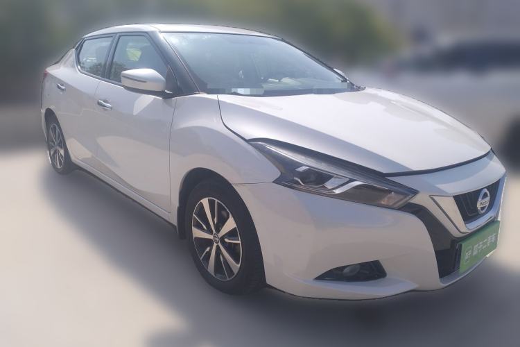 Used Nissan Lannia 2016 1.6L CVT Cool Edition Front Right 45 Deg
