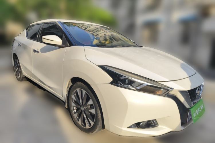 Used Nissan Lannia 2016 1.6L CVT Smart Cool Edition Front Right 45 Deg