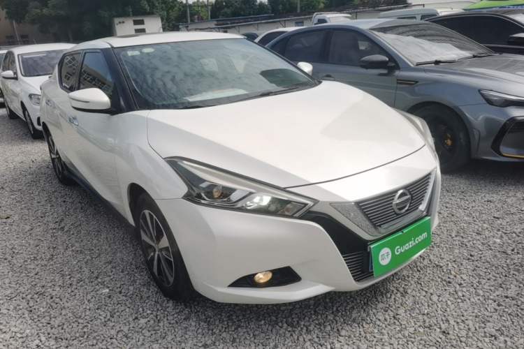 Used Nissan Lannia 2016 1.6L CVT Cool Edition Front Right 45 Deg