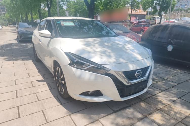 Used Nissan Lannia 2016 1.6L CVT Smart Cool Edition Front Right 45 Deg