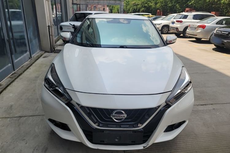 Used Nissan Lannia 2016 1.6L CVT Cool Edition Front