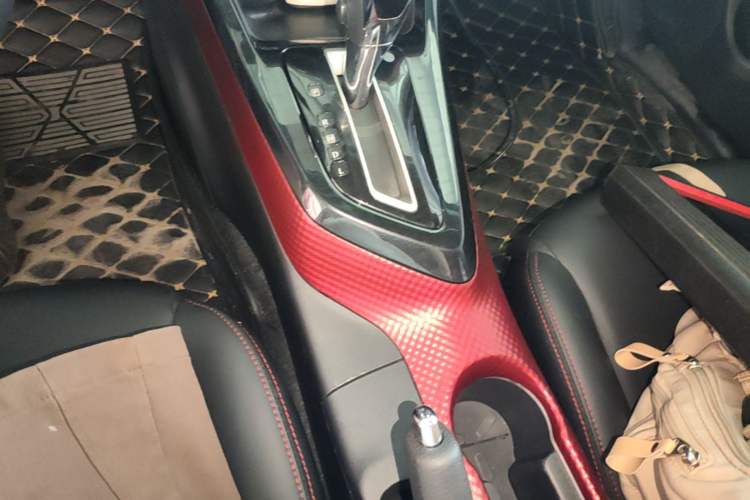 Used Nissan Lannia 2016 1.6L CVT High-Energy Version Gear Lever