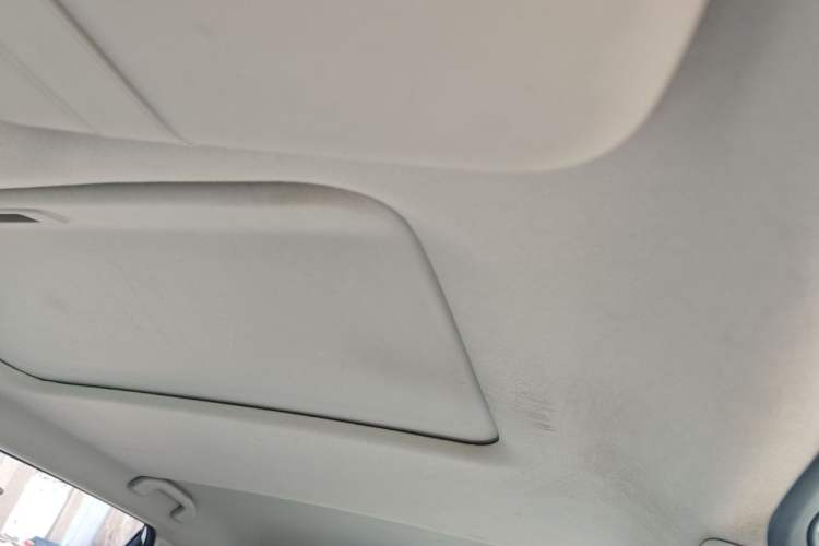 Used Nissan Lannia 2016 1.6L CVT Smart Cool Edition Headliner