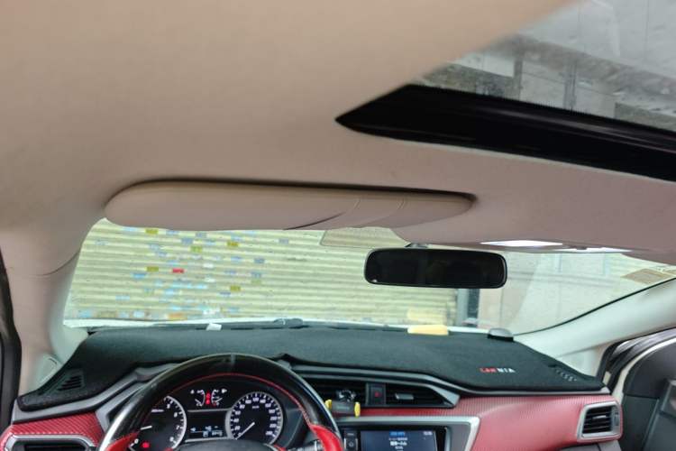 Used Nissan Lannia 2016 1.6L CVT Smart Cool Edition Headliner