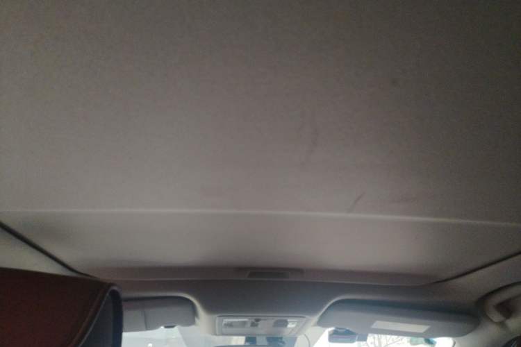 Used Nissan Lannia 2016 1.6L CVT Cool Edition Headliner