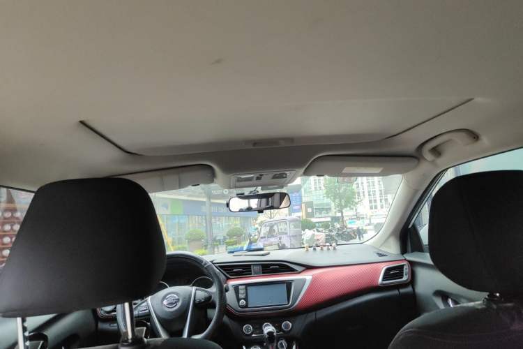Used Nissan Lannia 2016 1.6L CVT Smart Cool Edition Headliner