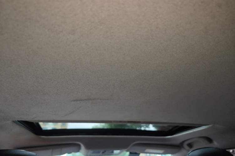 Used Nissan Lannia 2016 1.6L Manual Cool Edition Headliner