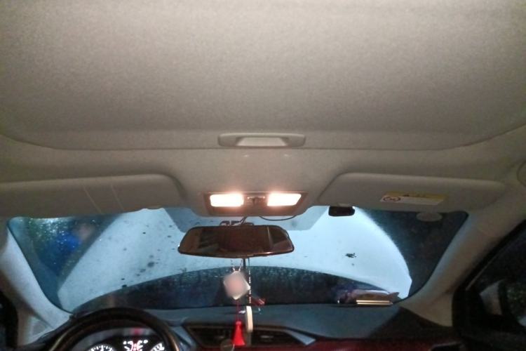 Used Nissan Lannia 2016 1.6L Manual Cool Edition Headliner