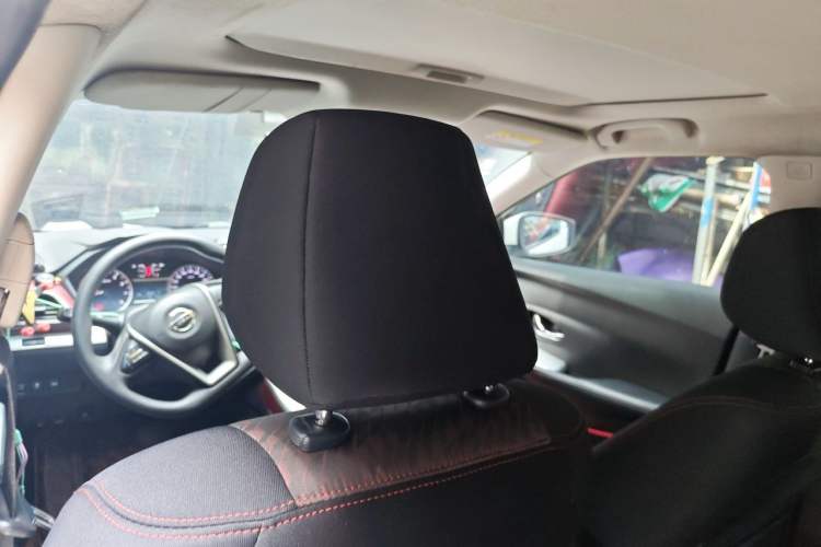 Used Nissan Lannia 2016 1.6L CVT Smart Cool Edition Headliner