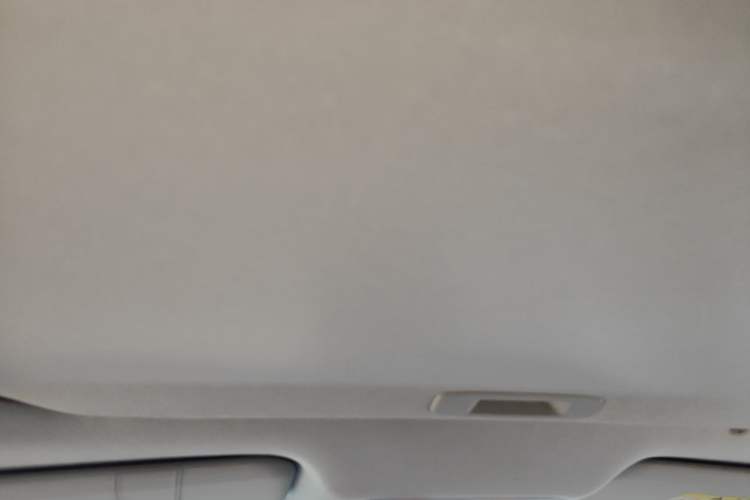 Used Nissan Lannia 2016 1.6L CVT Cool Edition Headliner