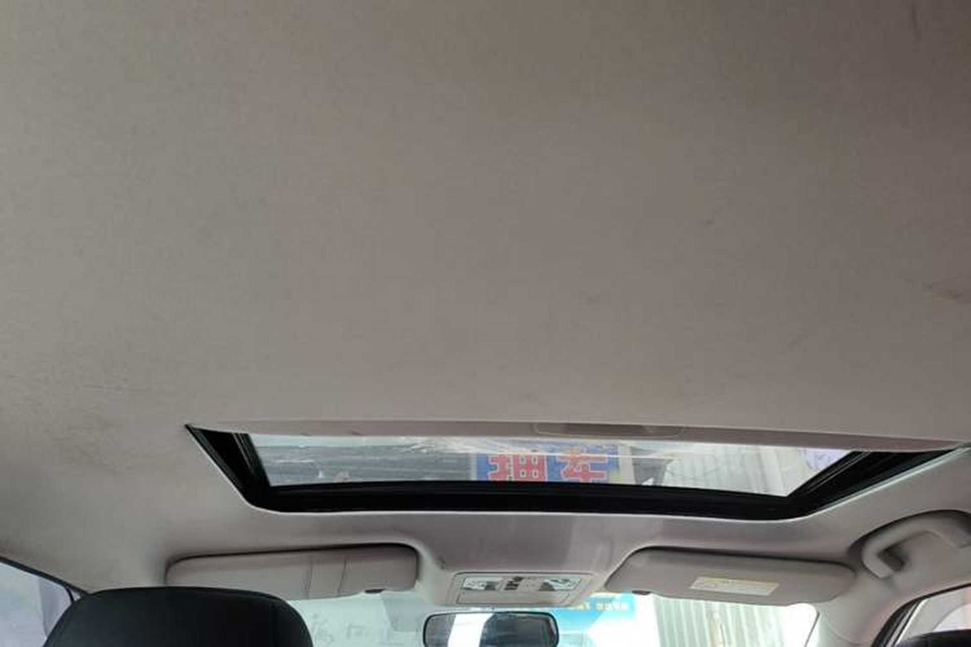 Used Nissan Lannia 2016 1.6L CVT Cool Edition Headliner