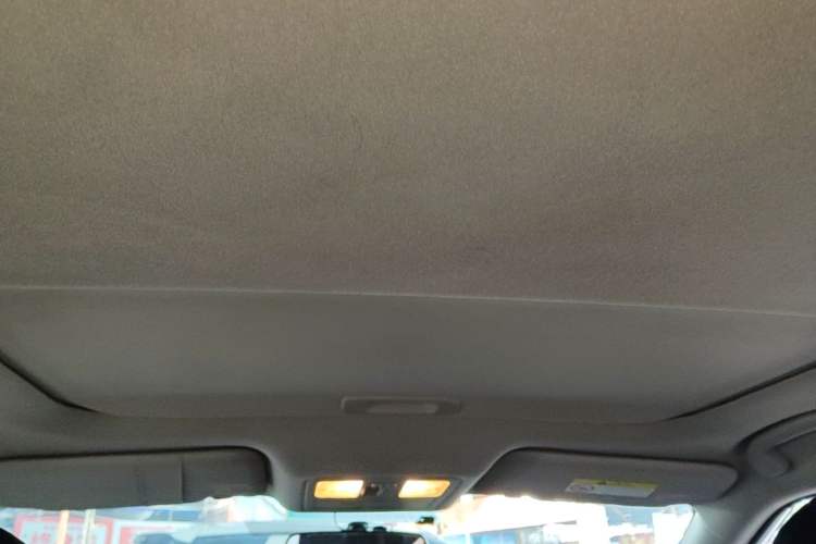 Used Nissan Lannia 2016 1.6L CVT Cool Edition Headliner