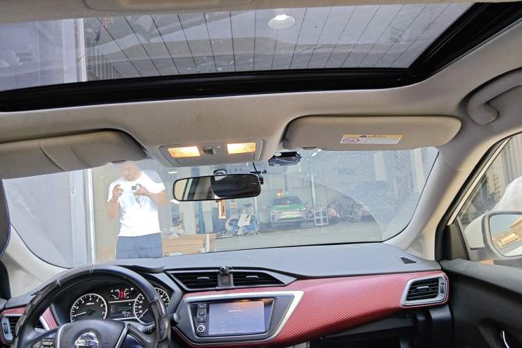 Used Nissan Lannia 2016 1.6L Manual Cool Edition Headliner