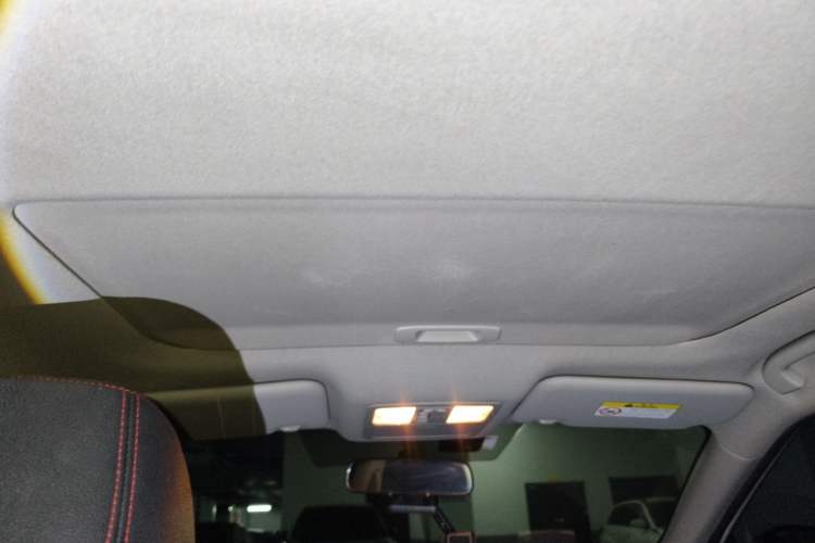 Used Nissan Lannia 2016 1.6L Manual Cool Edition Headliner