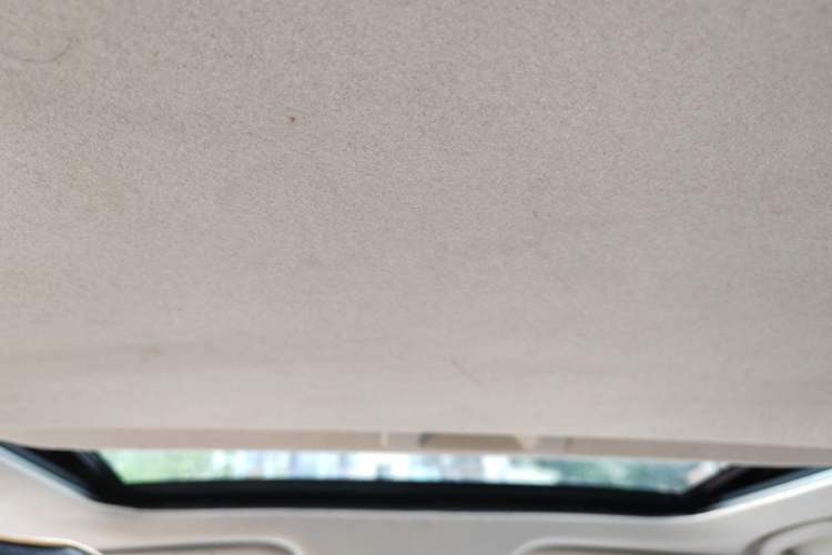 Used Nissan Lannia 2016 1.6L CVT Cool Edition Headliner