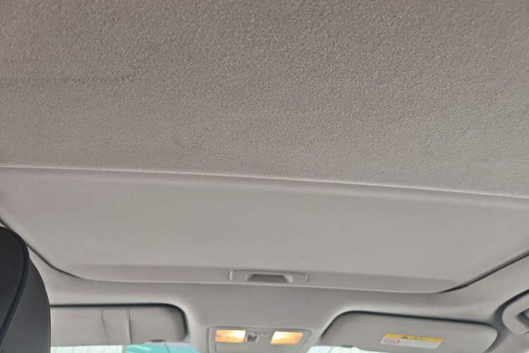 Used Nissan Lannia 2016 1.6L CVT Smart Cool Edition Headliner