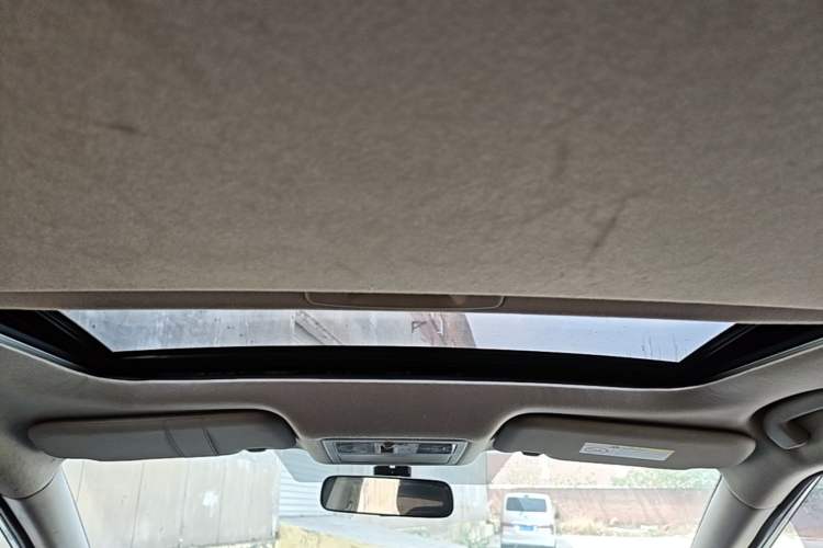 Used Nissan Lannia 2016 1.6L CVT Smart Cool Edition Headliner