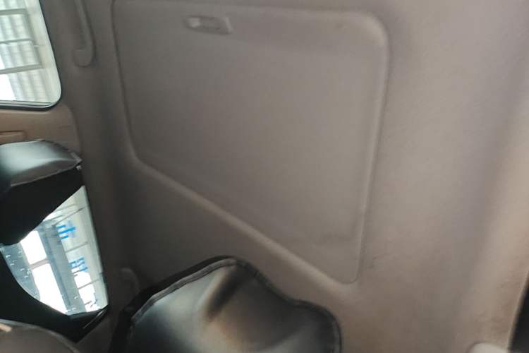 Used Nissan Lannia 2016 1.6L CVT Cool Edition Headliner