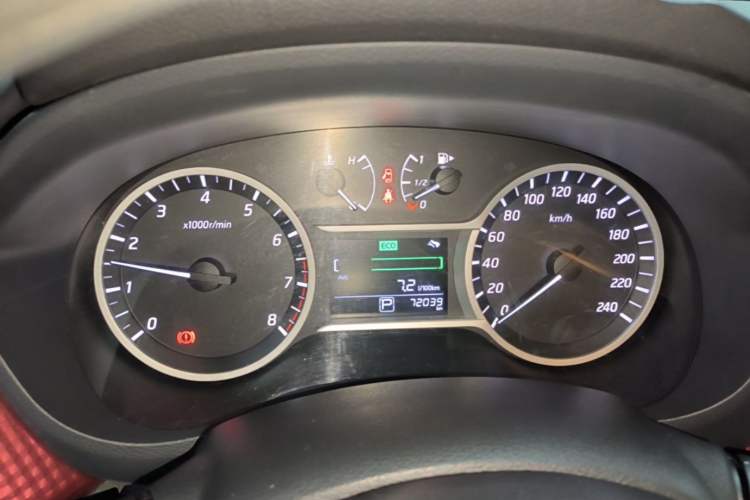 Used Nissan Lannia 2016 1.6L CVT Cool Edition Instrument Cluster