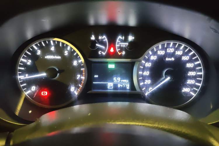 Used Nissan Lannia 2016 1.6L CVT Cool Edition Instrument Cluster