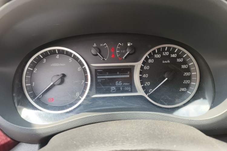 Used Nissan Lannia 2016 1.6L CVT Cool Edition Instrument Cluster