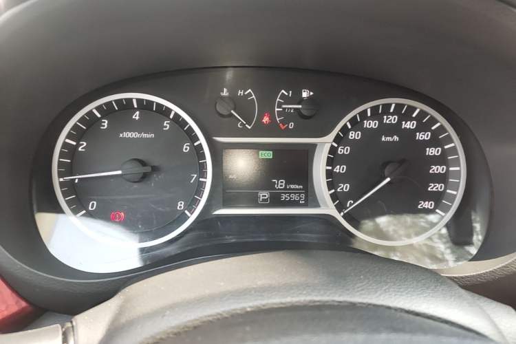 Used Nissan Lannia 2016 1.6L CVT Cool Edition Instrument Cluster
