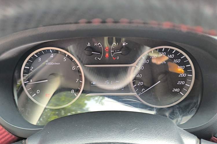 Used Nissan Lannia 2016 1.6L Manual Cool Edition Instrument Cluster