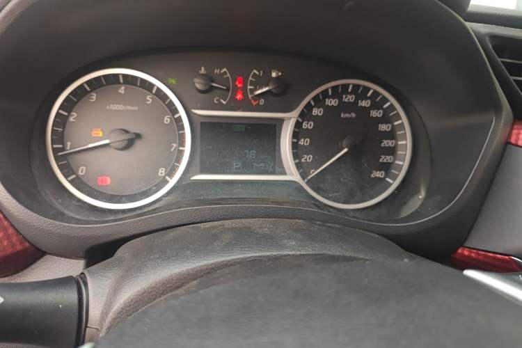 Used Nissan Lannia 2016 1.6L CVT Smart Cool Edition Instrument Cluster