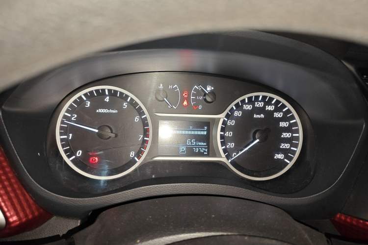 Used Nissan Lannia 2016 1.6L CVT Smart Cool Edition Instrument Cluster