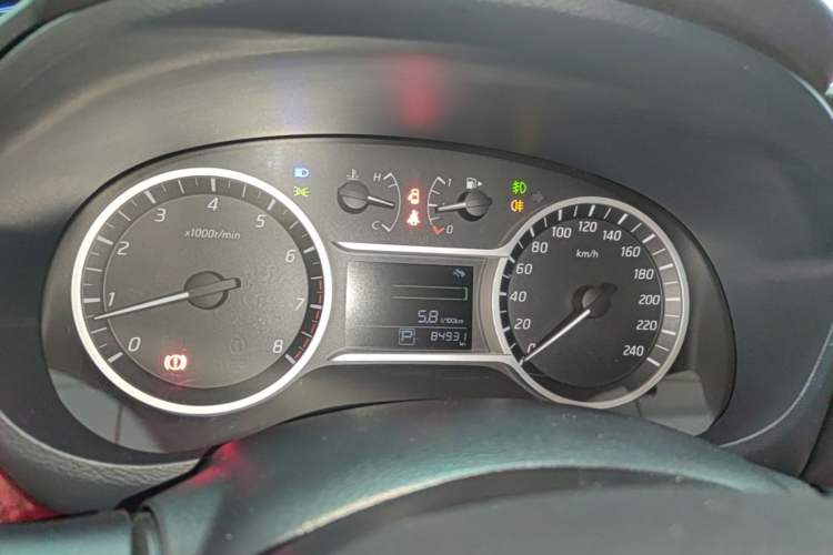 Used Nissan Lannia 2016 1.6L CVT Smart Cool Edition Instrument Cluster