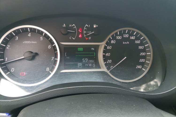 Used Nissan Lannia 2016 1.6L CVT Smart Cool Edition Instrument Cluster