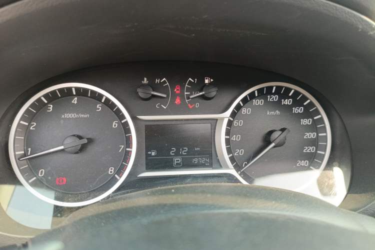 Used Nissan Lannia 2016 1.6L CVT Cool Edition Instrument Cluster
