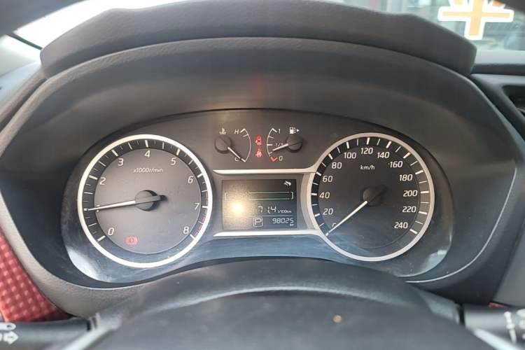 Used Nissan Lannia 2016 1.6L CVT Cool Edition Instrument Cluster