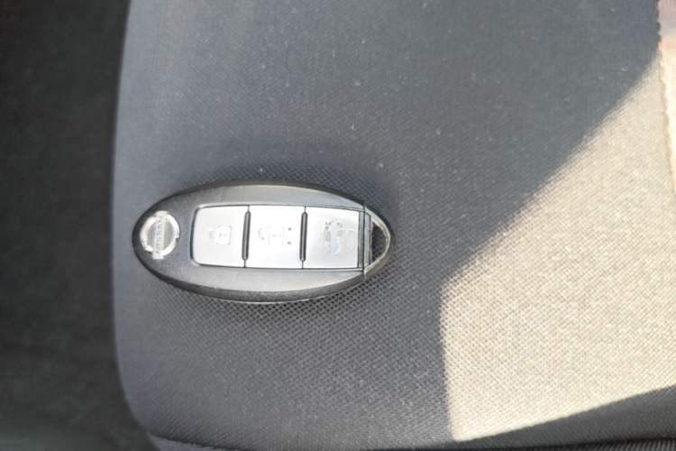 Used Nissan Lannia 2016 1.6L CVT Smart Cool Edition Interior 1