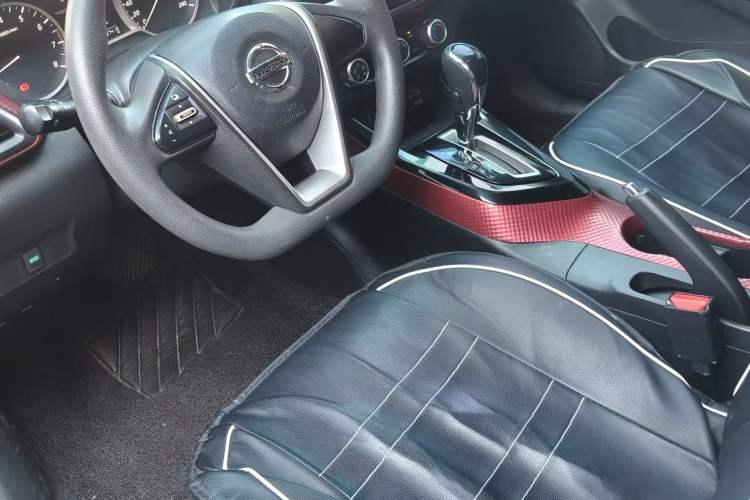 Used Nissan Lannia 2016 1.6L CVT Cool Edition Interior 1
