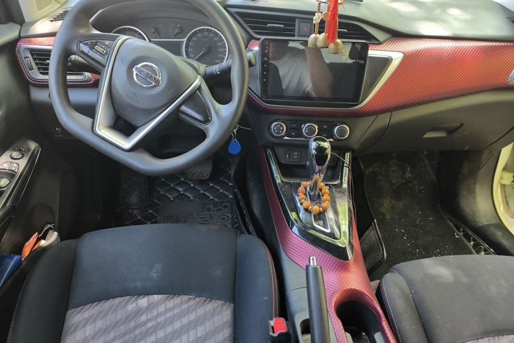 Used Nissan Lannia 2016 1.6L CVT Cool Edition Interior 2
